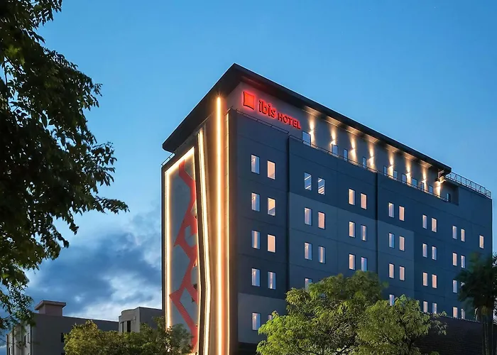 Hotel Ibis Surabaya Tidar